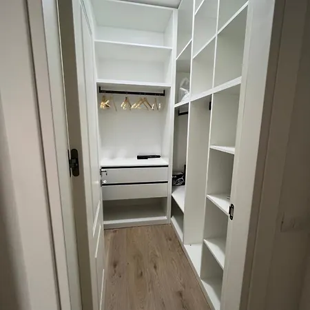 Blue Pearl Lungomare فلورا